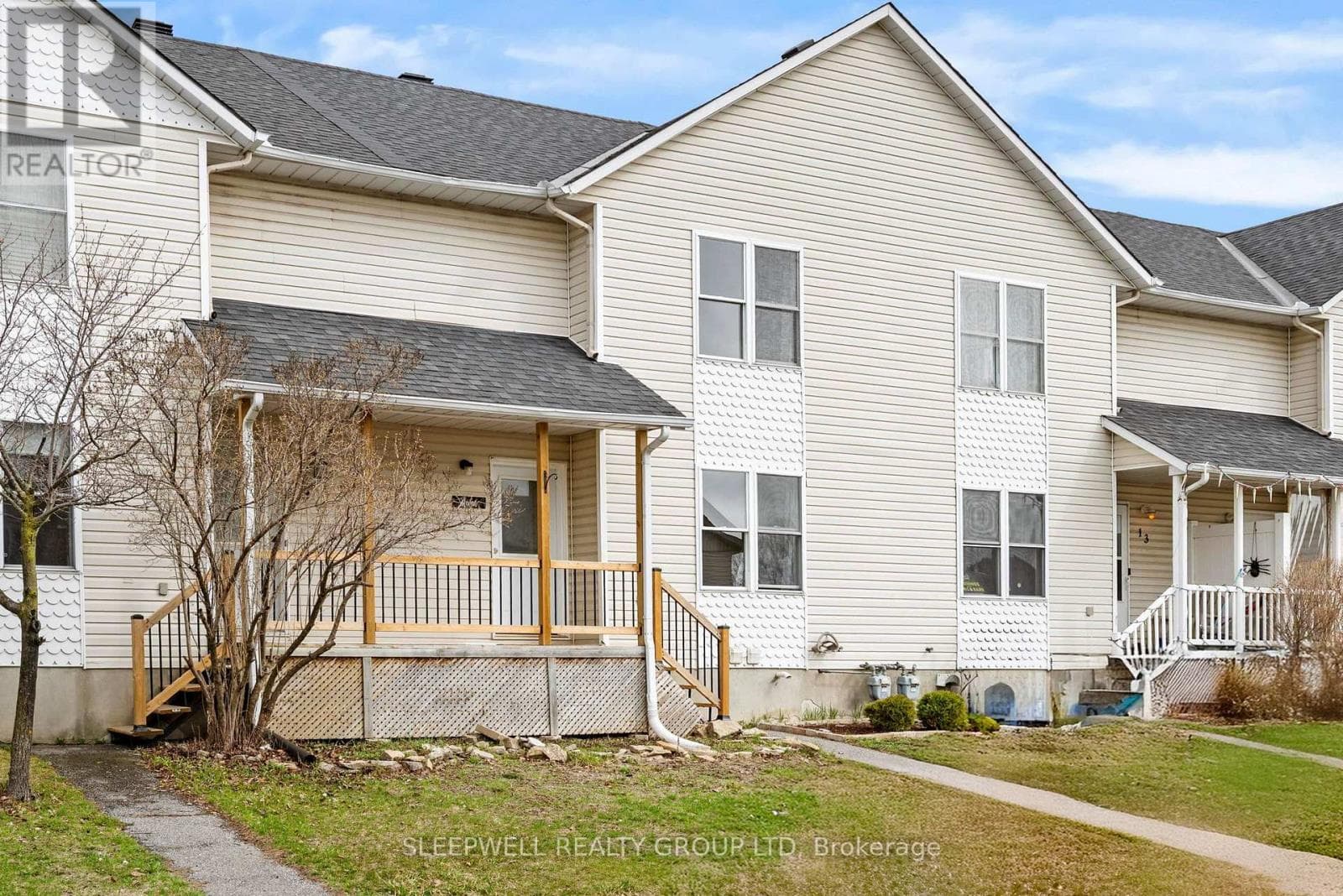 11 JOHNSTON STREET photo 2