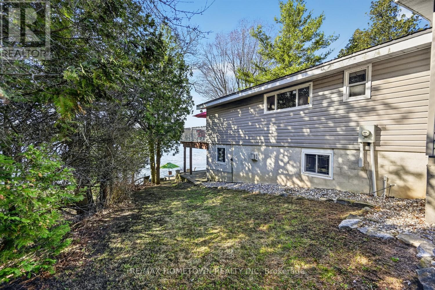 24 CHANT TERRACE photo 4
