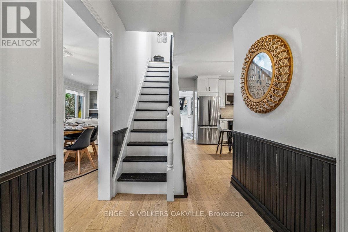 38 JOHN STREET S photo 4
