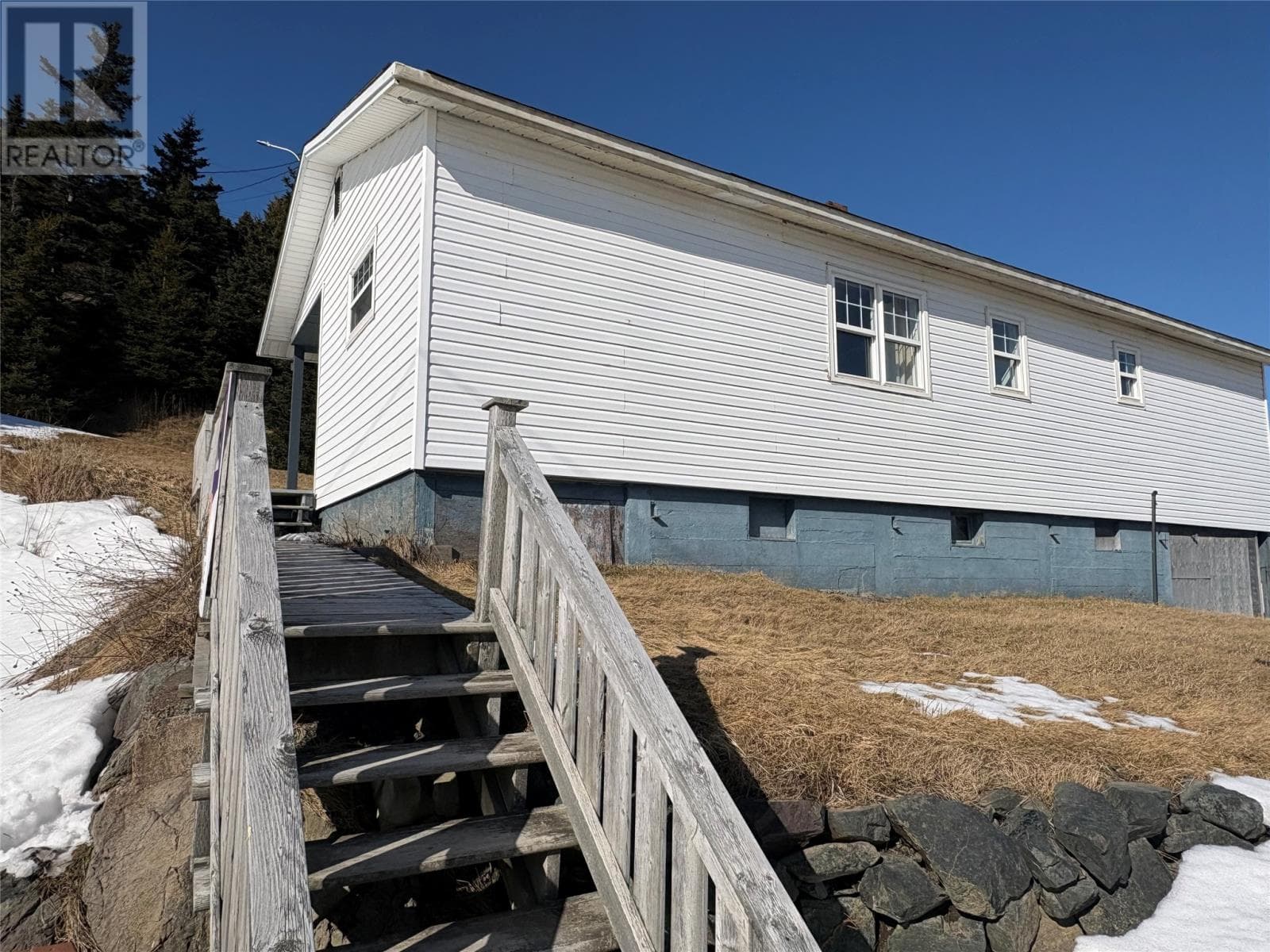 2 bed 1 bath single family at 13-19 Bradshaw Place — $129,900