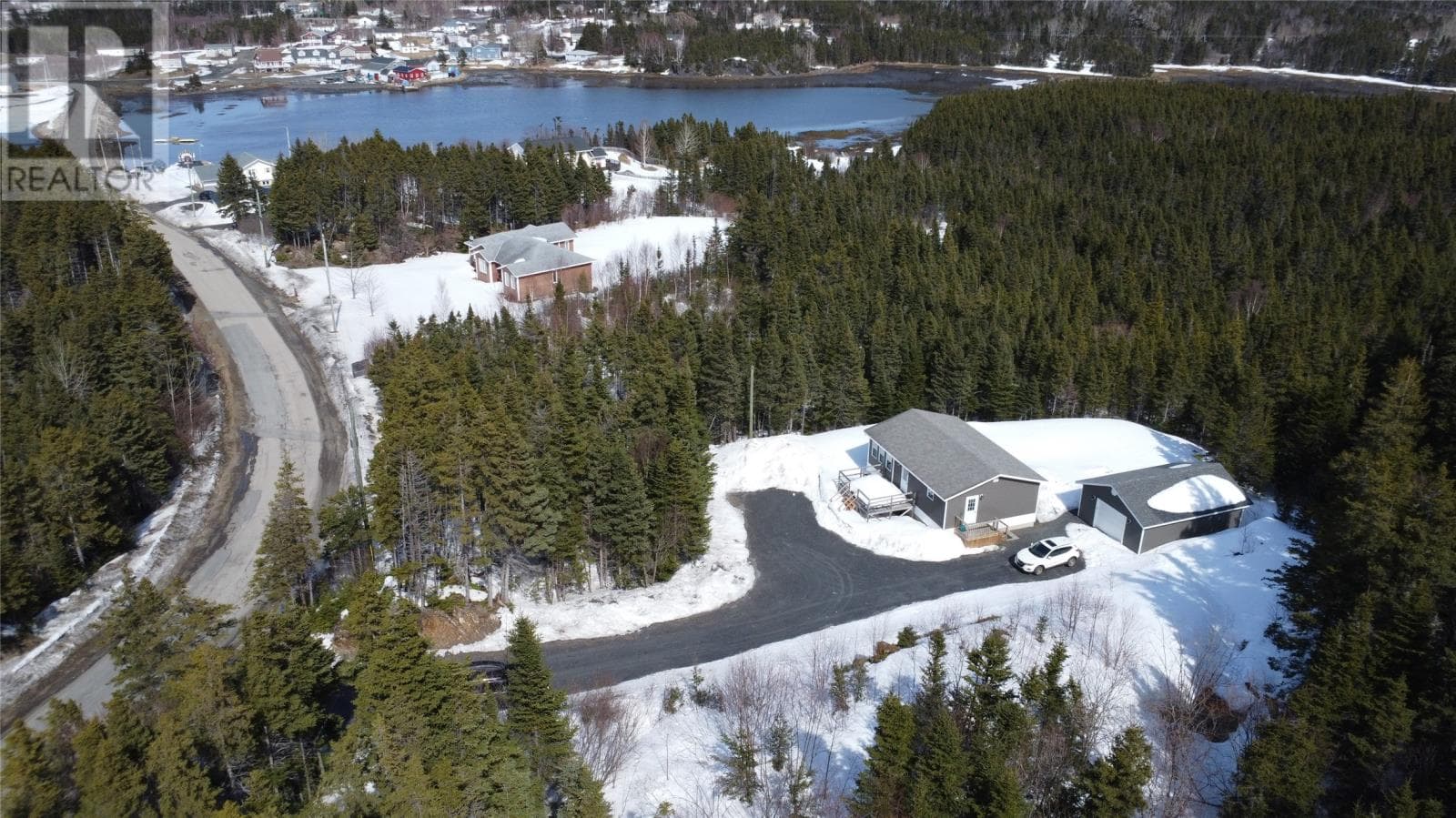 75 Island Drive photo 2