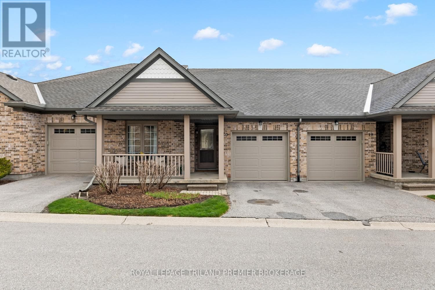 3 bed 3 bath single family at 20 - 215 NORTH CENTRE ROAD — $589,900
