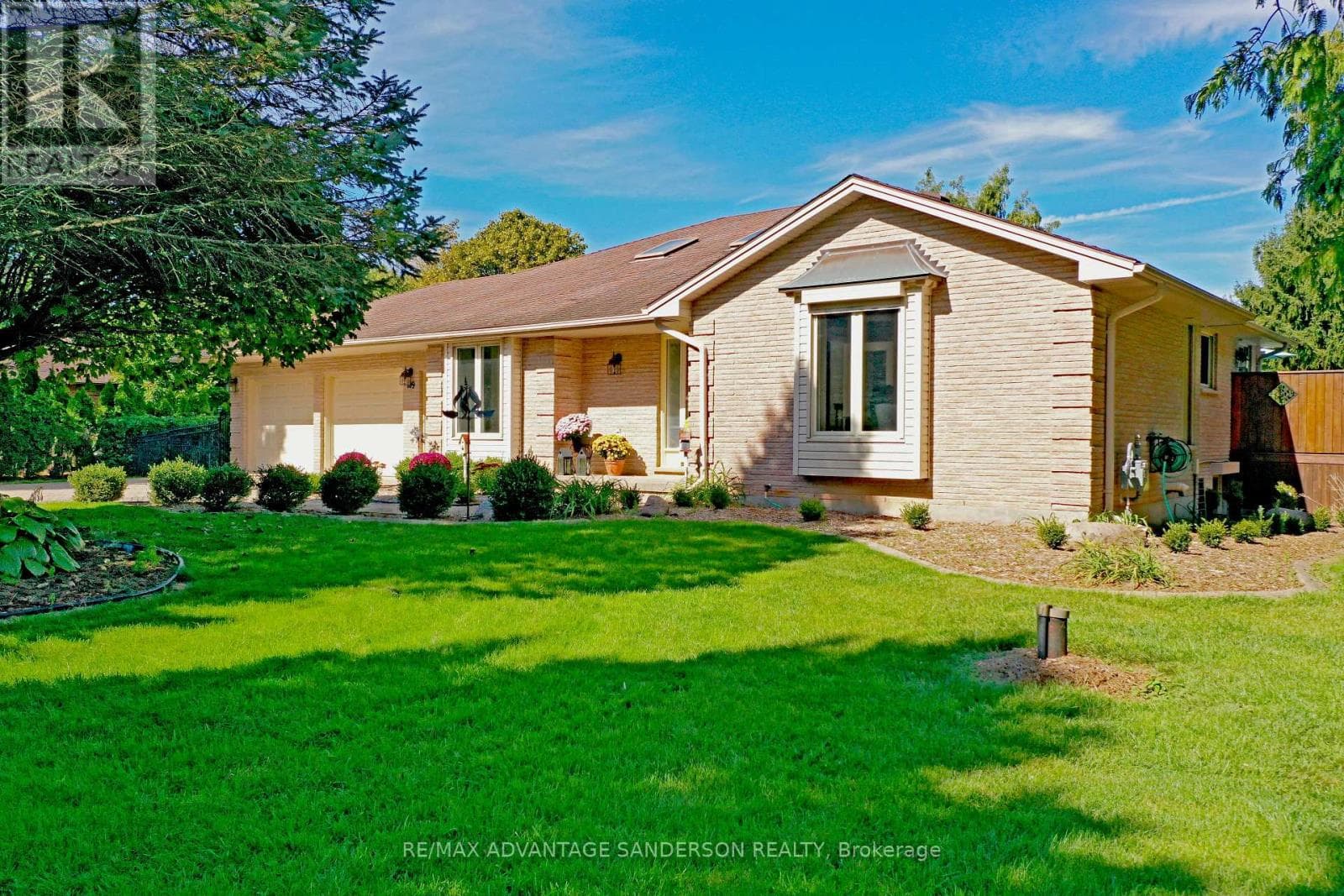 109 SALISBURY DRIVE photo 3