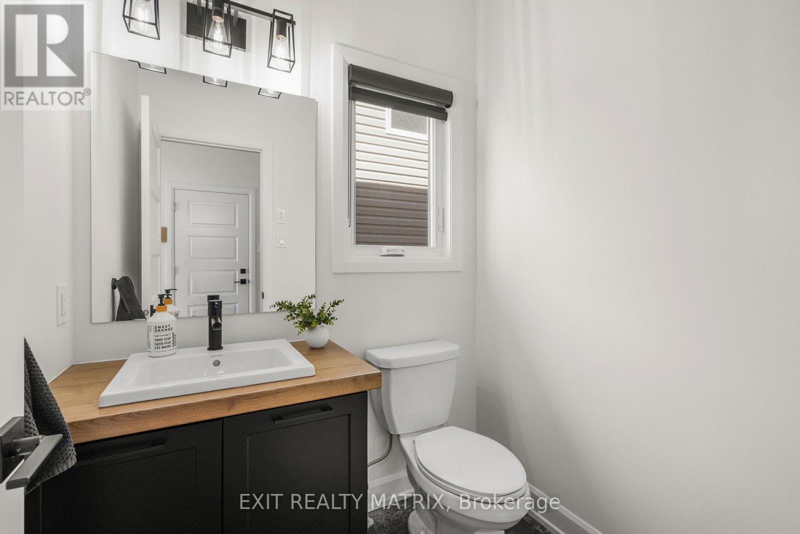 1200 MONTBLANC CRESCENT photo 5