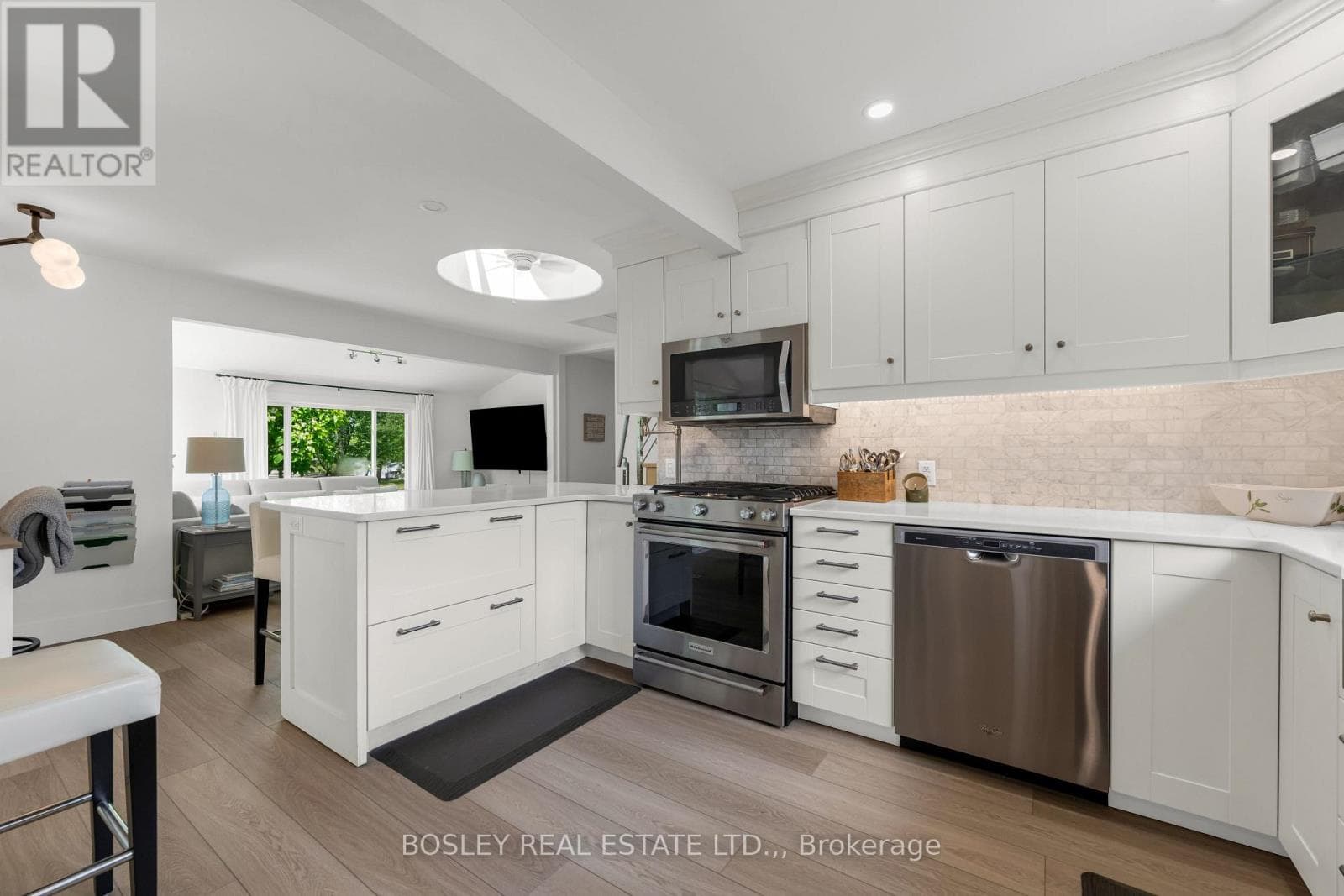 65 BOGART STREET photo 5
