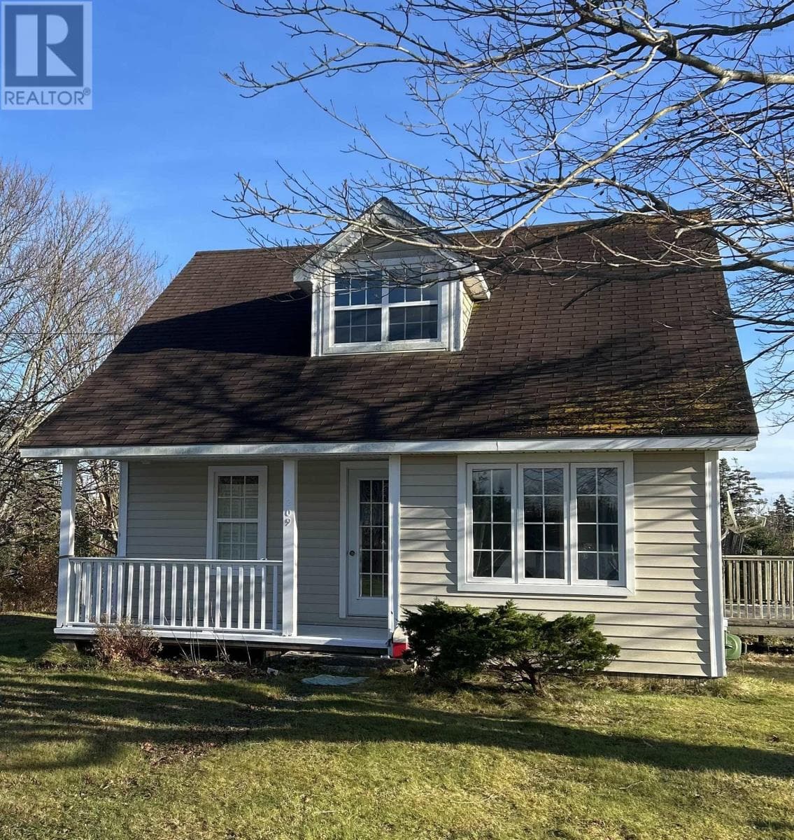 3 bed 2 bath single family at 1209 Stoney Island — $349,000