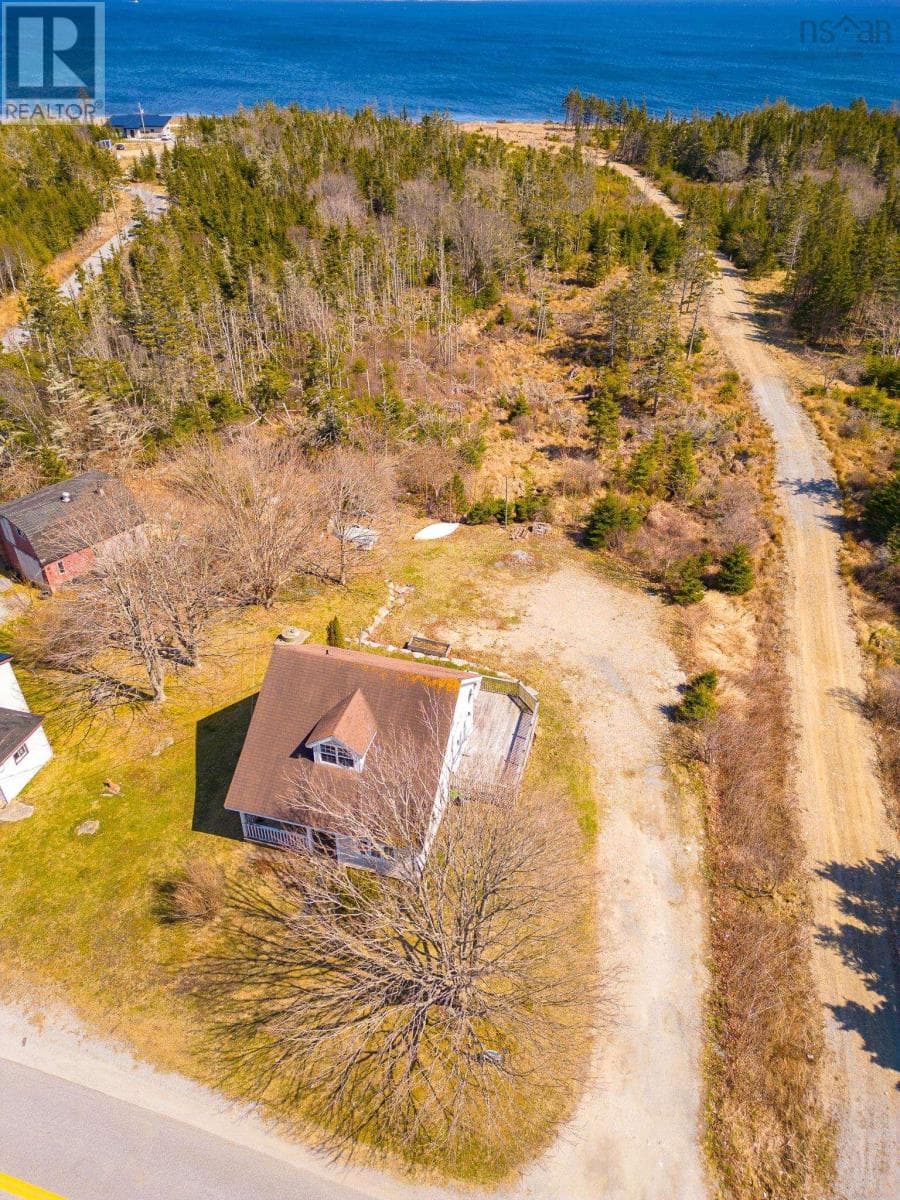 1209 Stoney Island photo 2