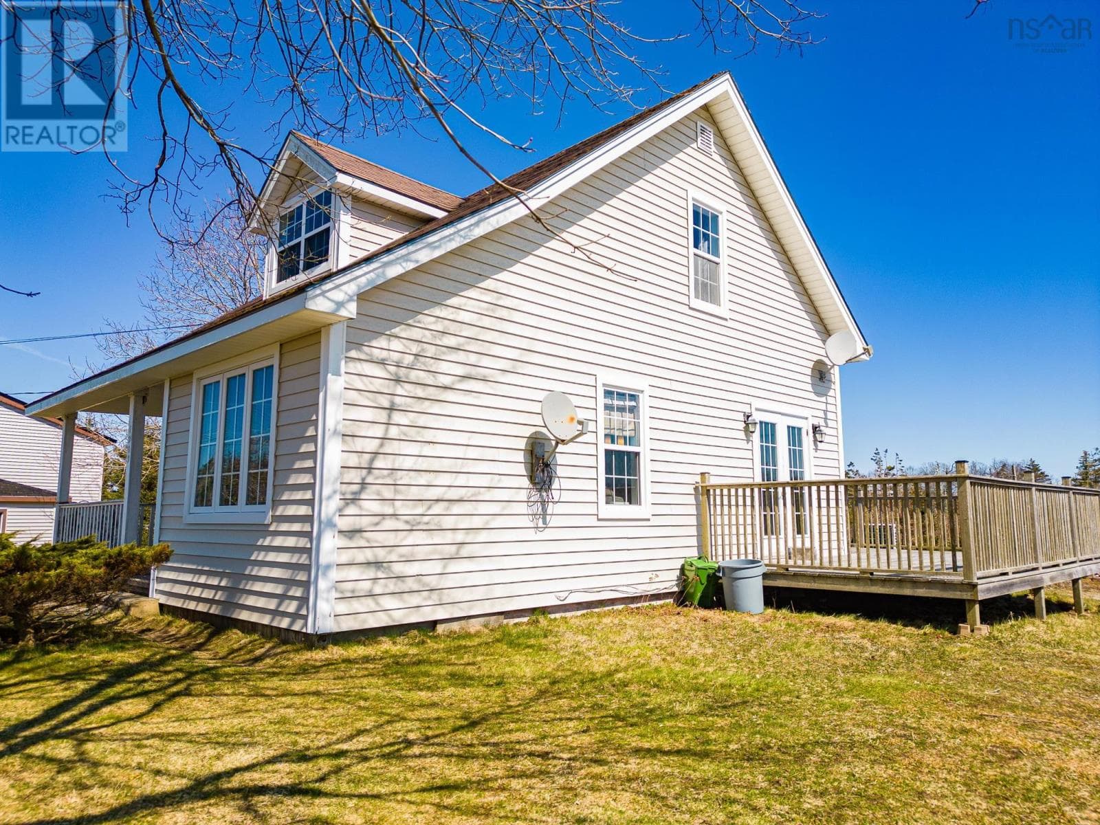 1209 Stoney Island photo 5