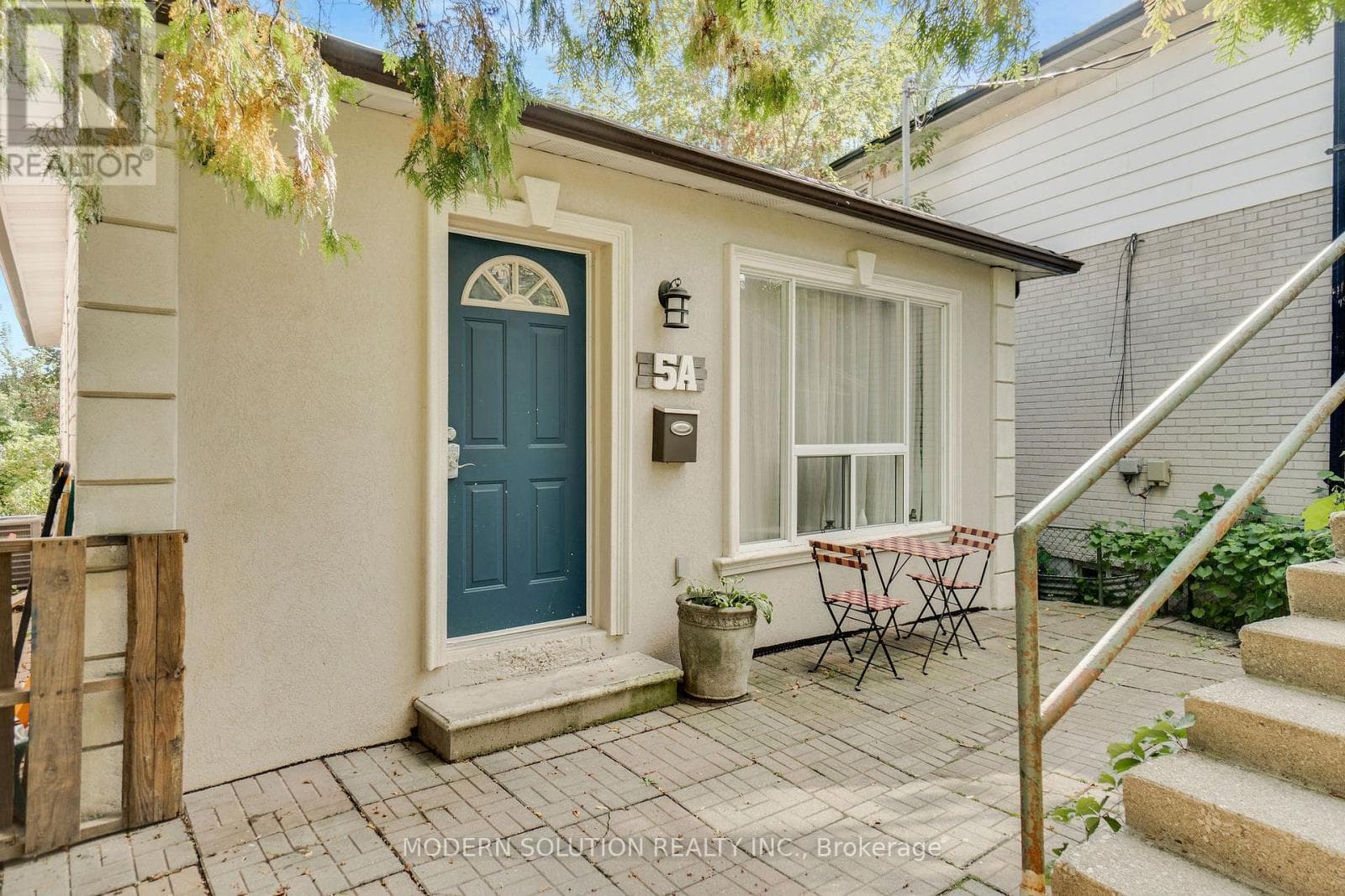 3 bed 2 bath single family at 5A DYNEVOR ROAD — $900,000