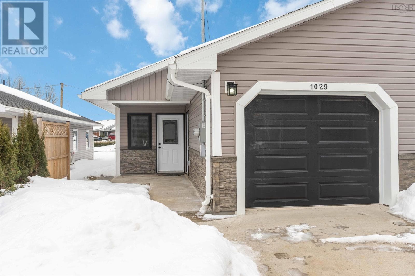2 bed 1 bath single family at 1029 Upper Church Street — $305,000