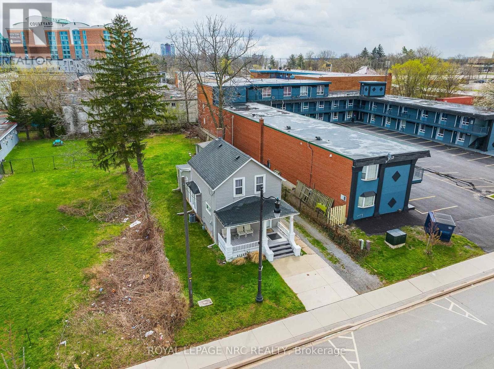 5930 FALLSVIEW BOULEVARD photo 3