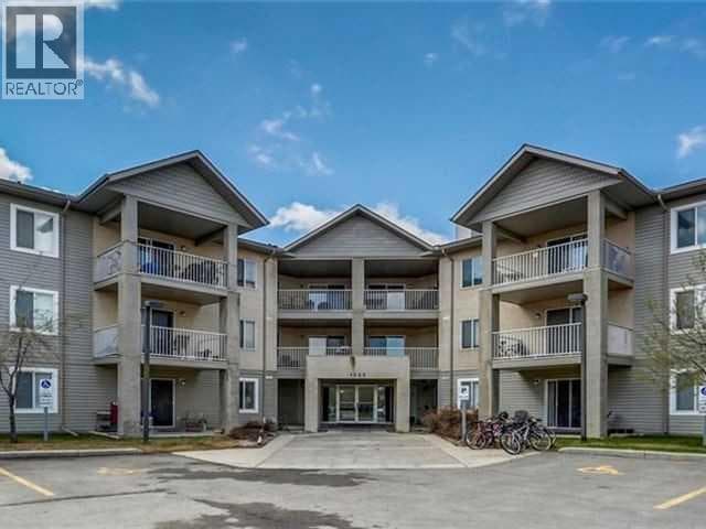 2 bed 1 bath single family at 311, 1000 Citadel Meadow Point NW — $288,888