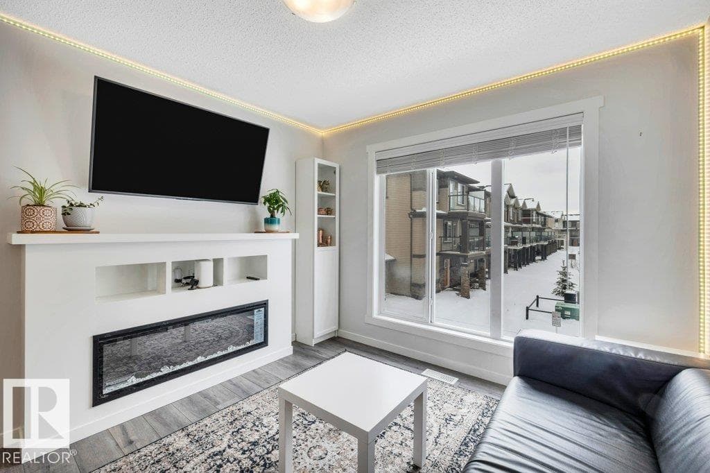 #28 1530 TAMARACK BV NW photo 9