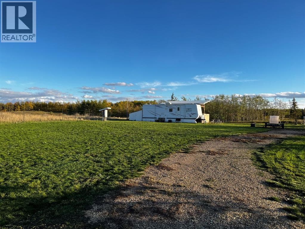 15 Ranch Road photo 2