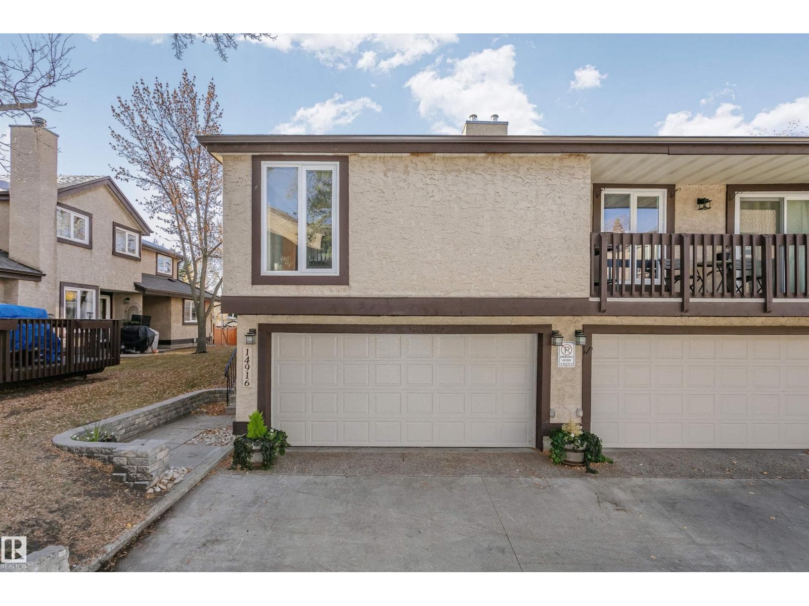 14916 43 AV NW photo 4