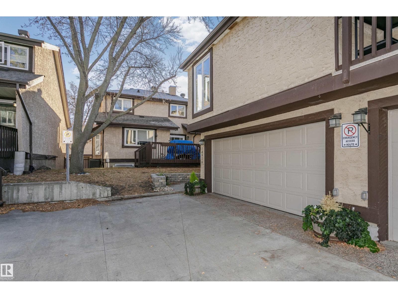 14916 43 AV NW photo 5