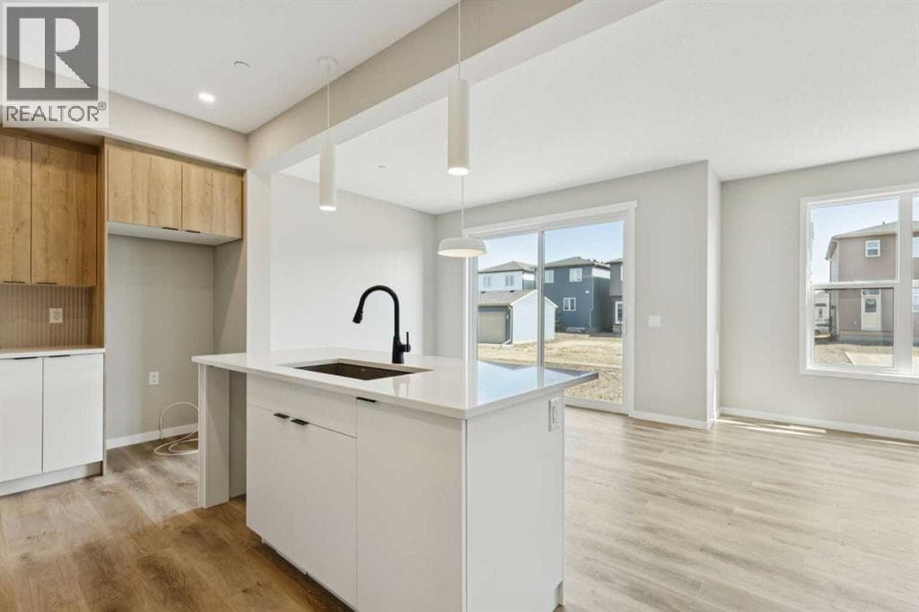 302 Hotchkiss Common SE photo 4