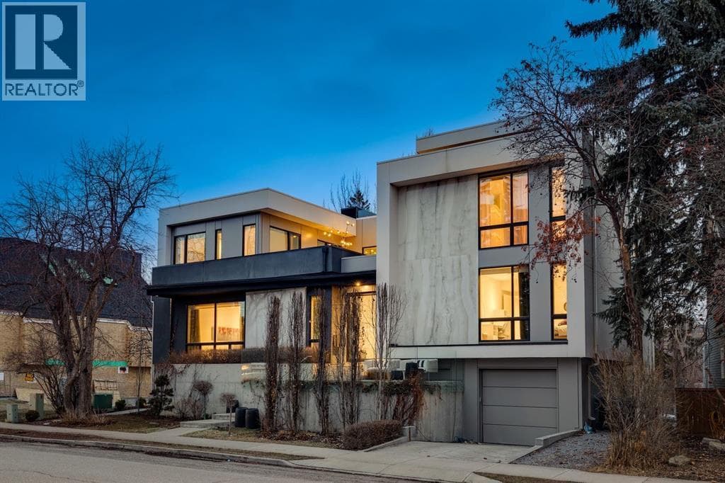 710 Rideau Road SW photo 3