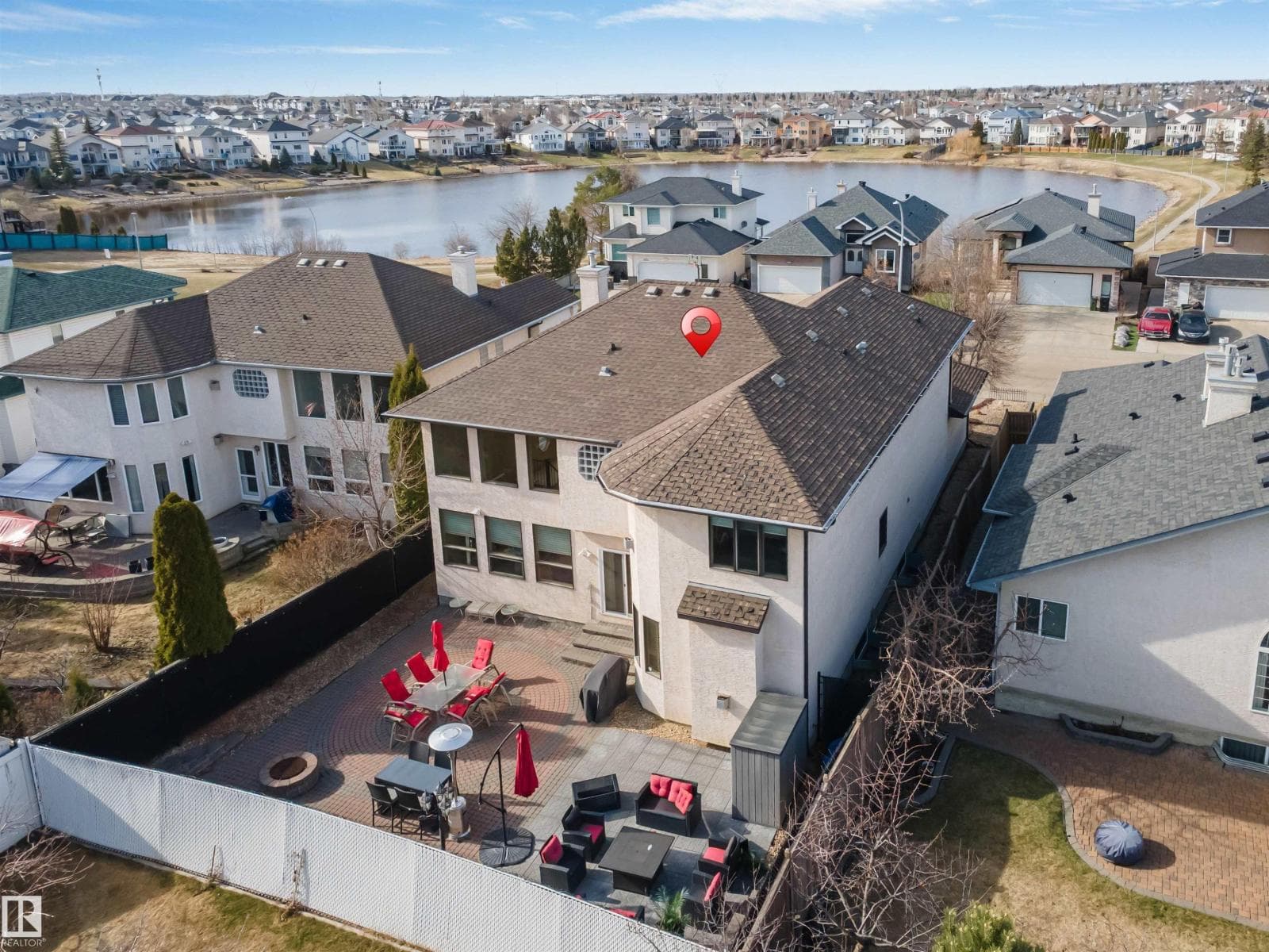 8715 160A AV NW photo 2