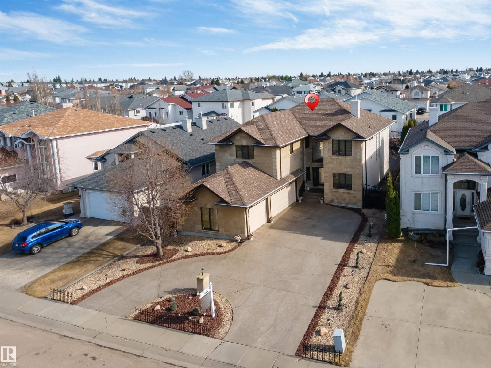 8715 160A AV NW photo 3