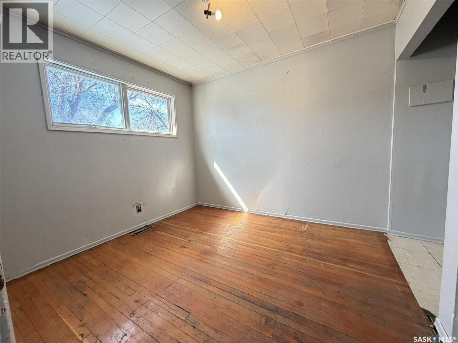 1037 Broder STREET — photo 5