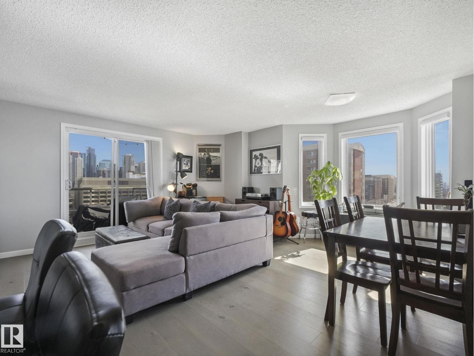 2 bed 2 bath single family at #1404 10909 103 AV NW — $334,900