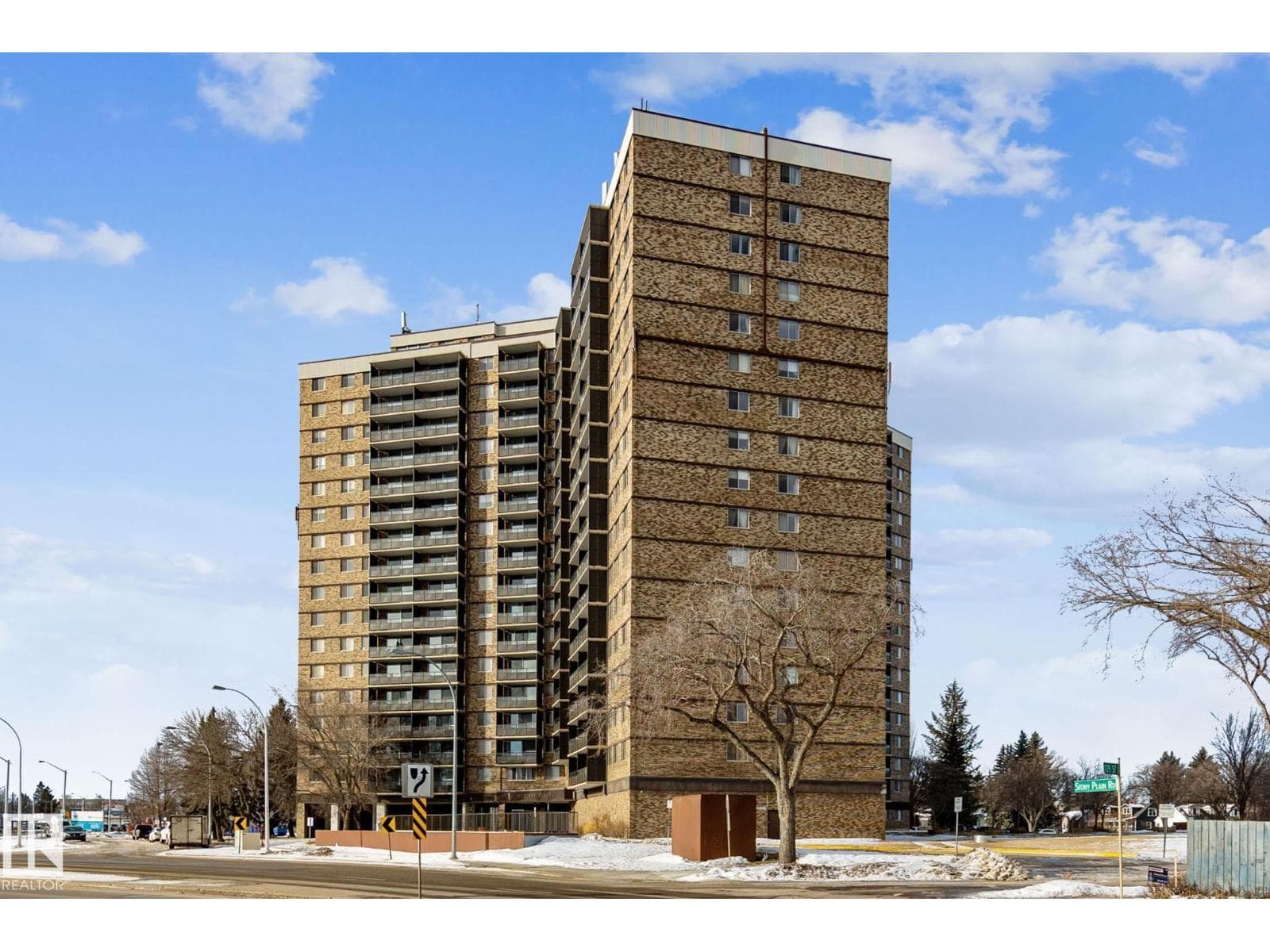 1 bed 1 bath single family at #1412 13910 STONY PLAIN RD NW — $114,900