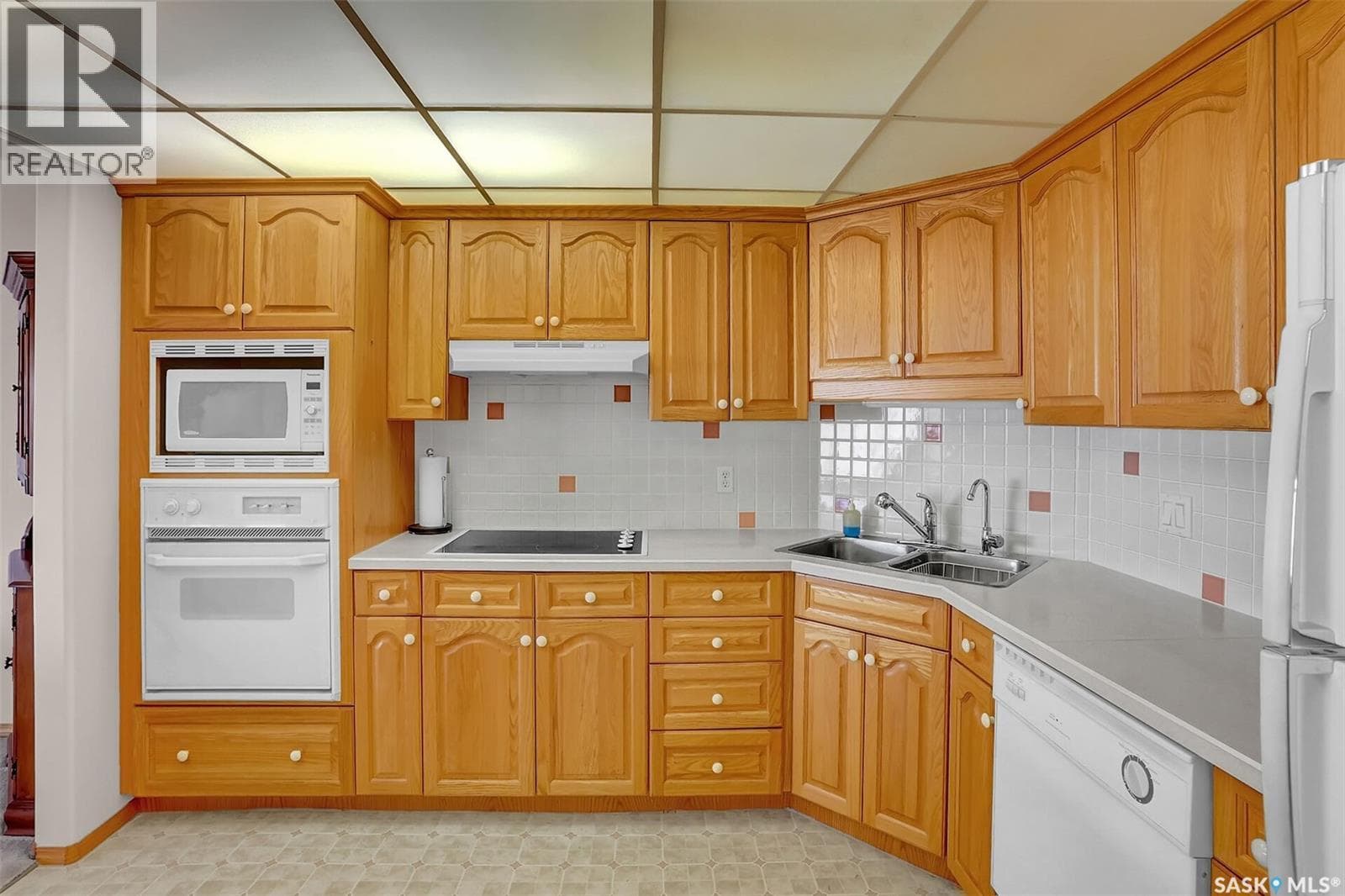 310 2050 College AVENUE photo 5