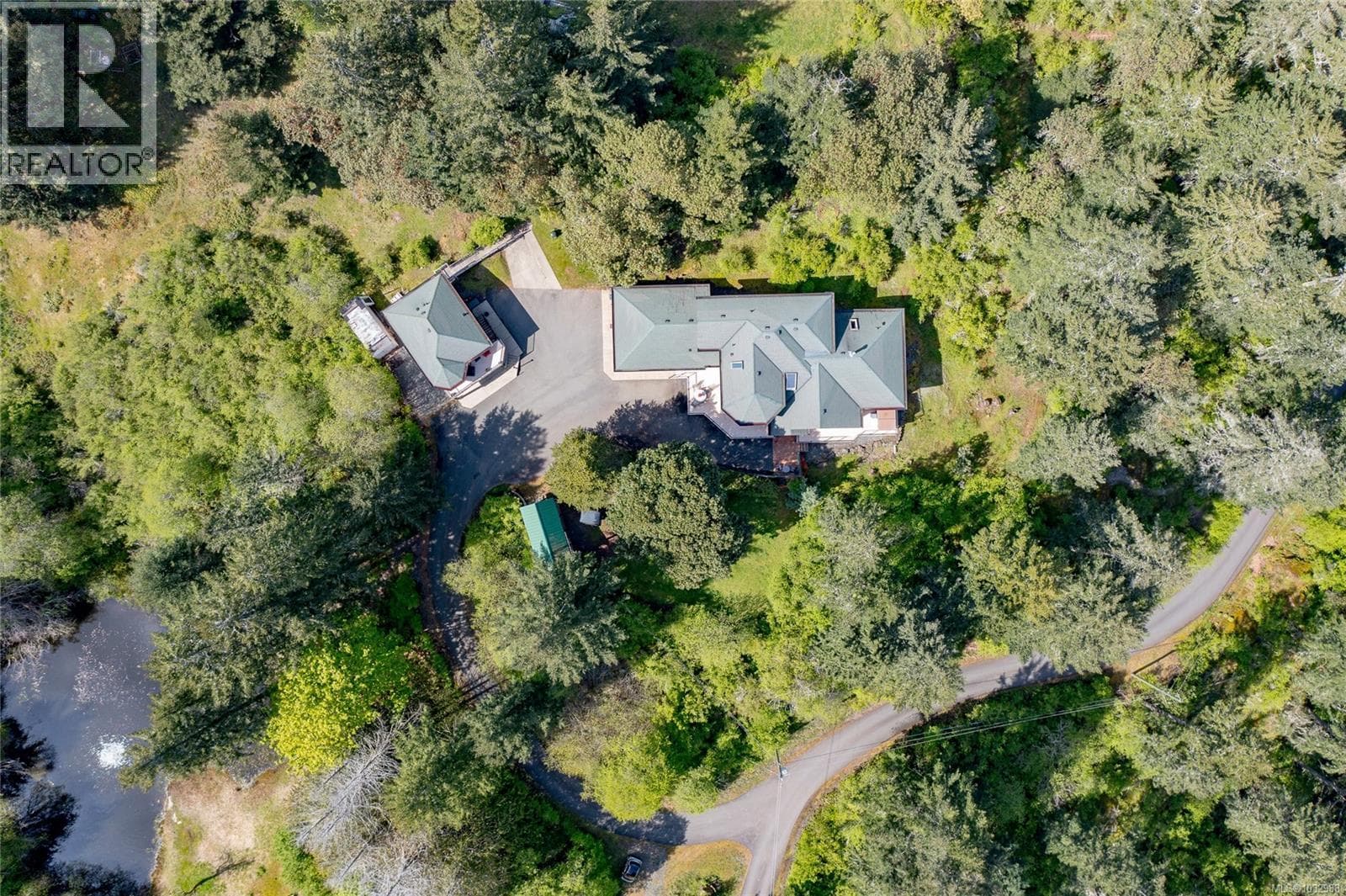 1450 White Pine Terr photo 5