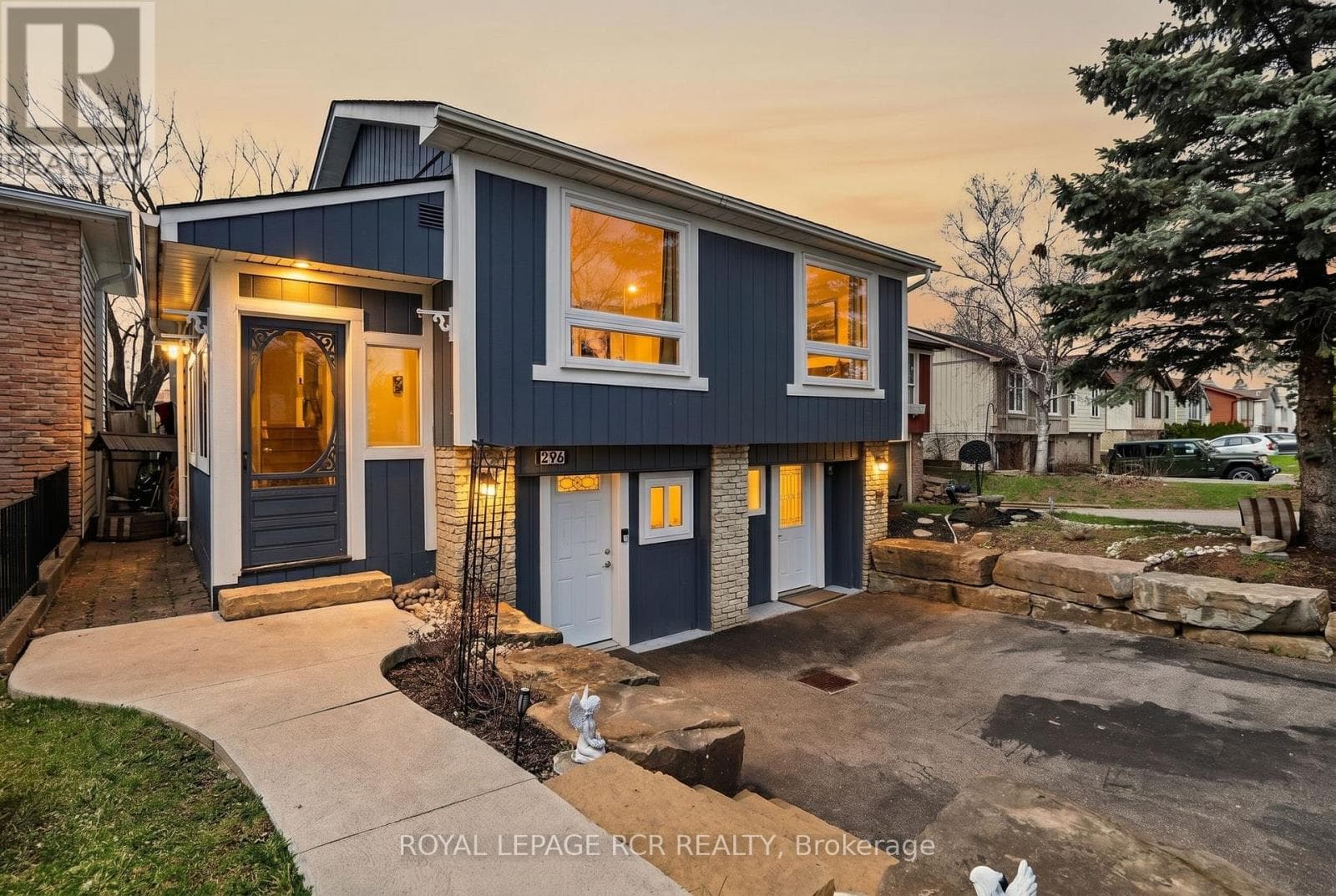 5 bed 2 bath single family at 296 WHITEHEAD CRESCENT — $837,000