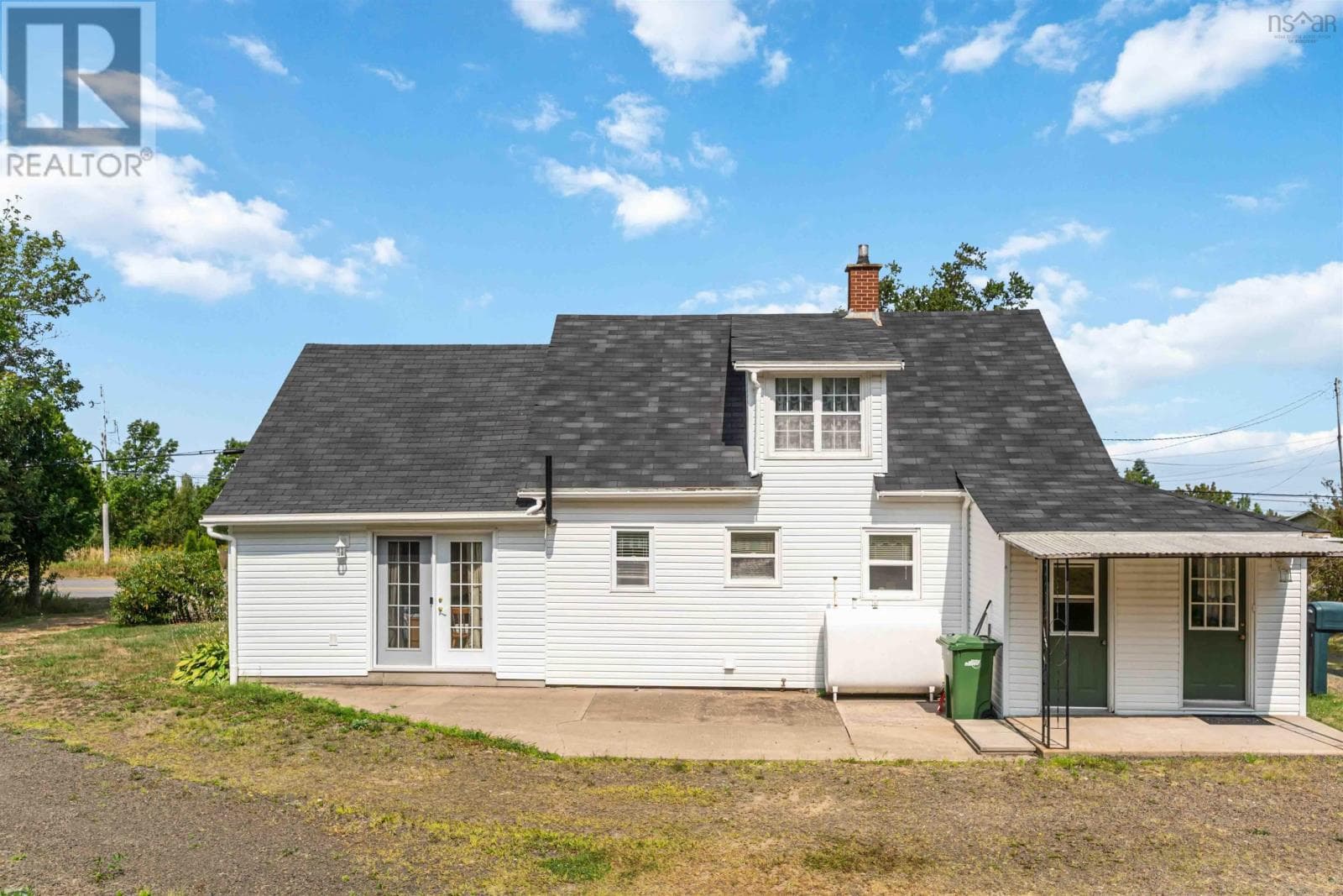 4634 Shore Road W photo 5