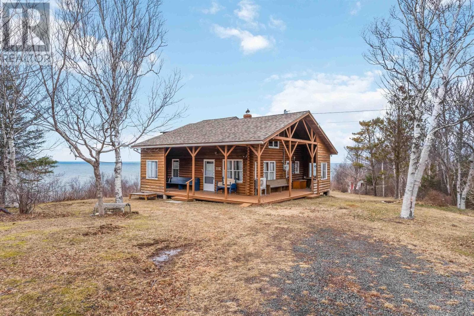 4805 Shore Road W photo 4