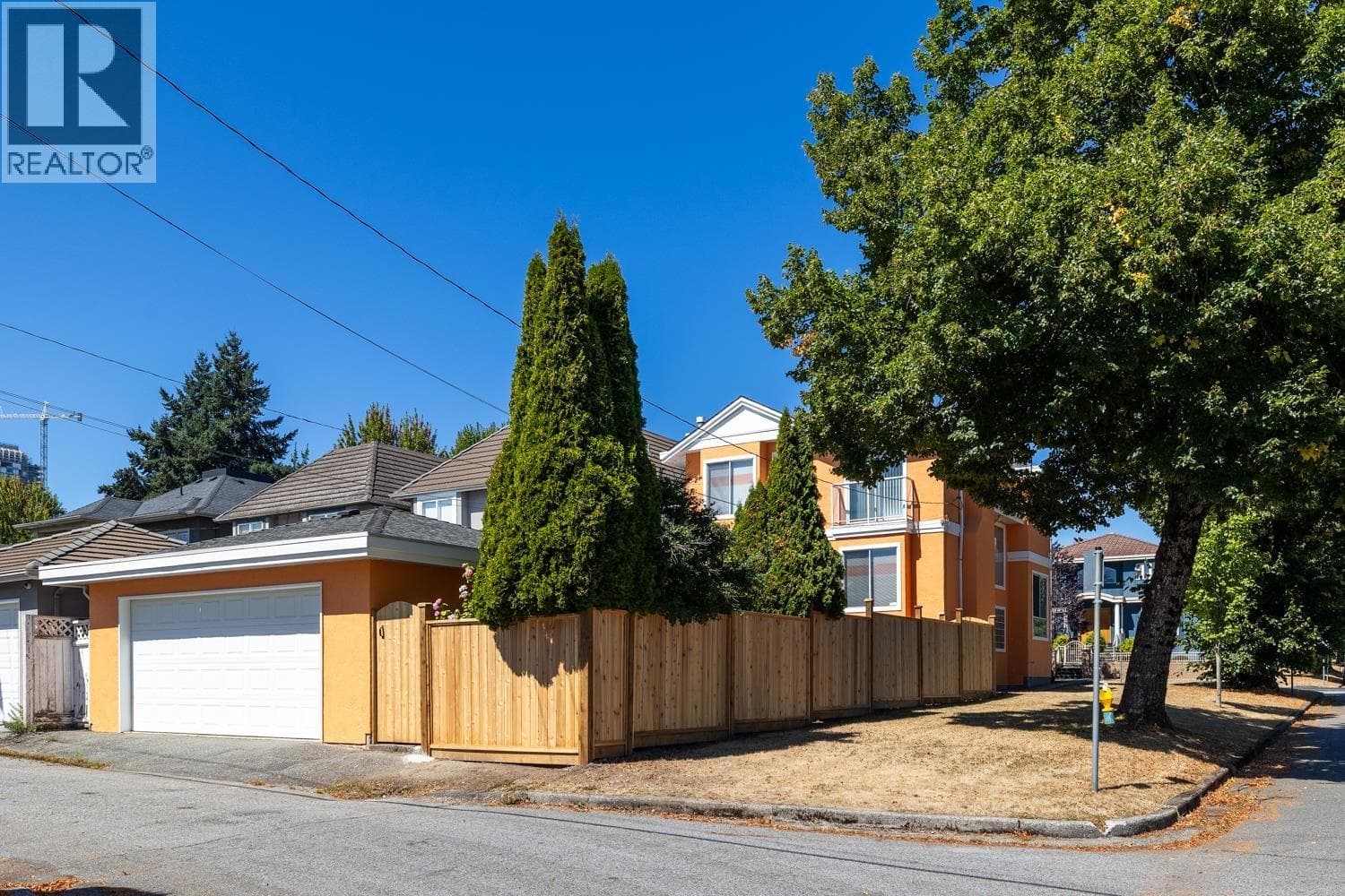 108 W 46TH AVENUE photo 4