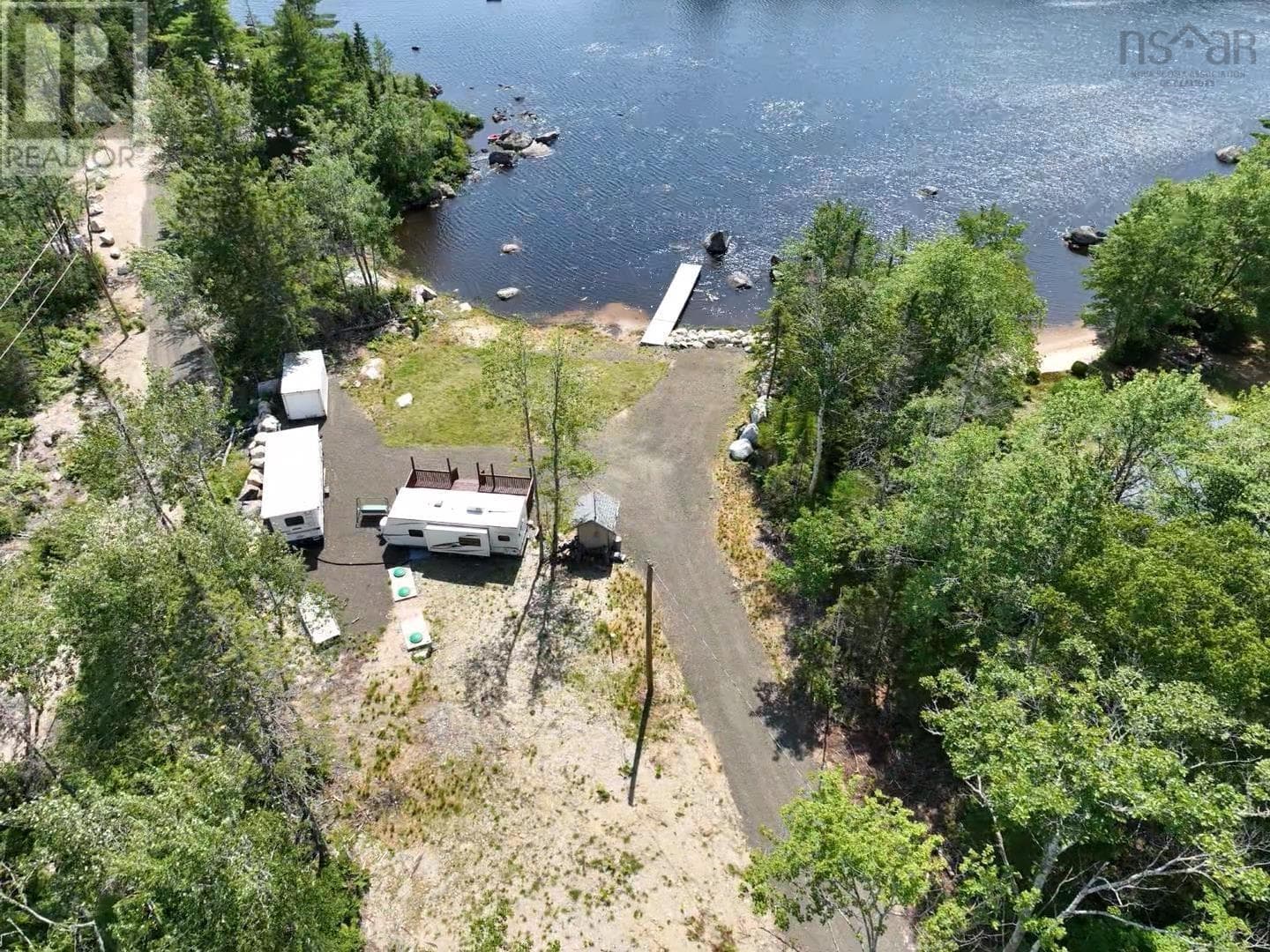 205 Charlton Road photo 4