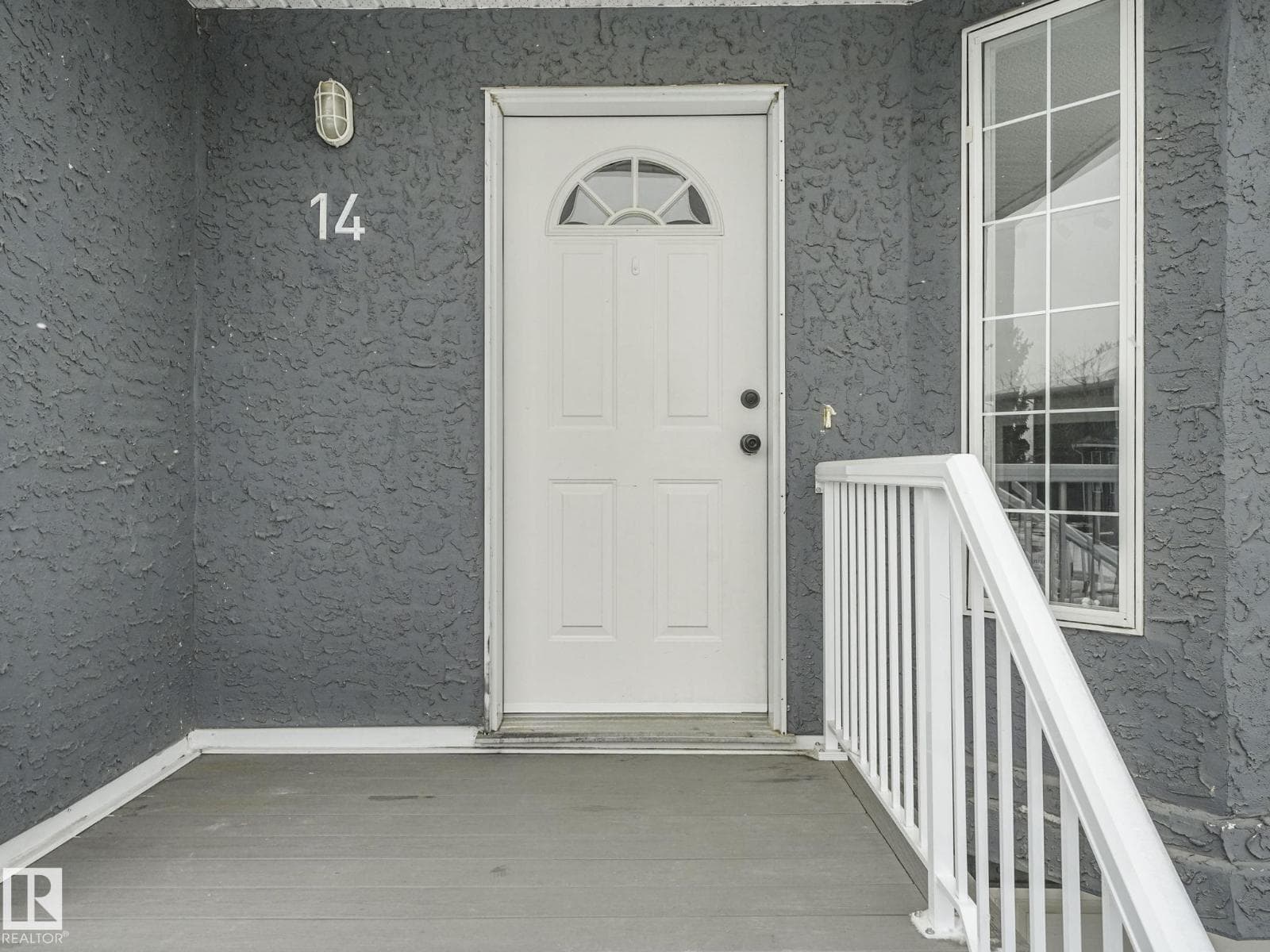 #14 15128 22 ST NW photo 3