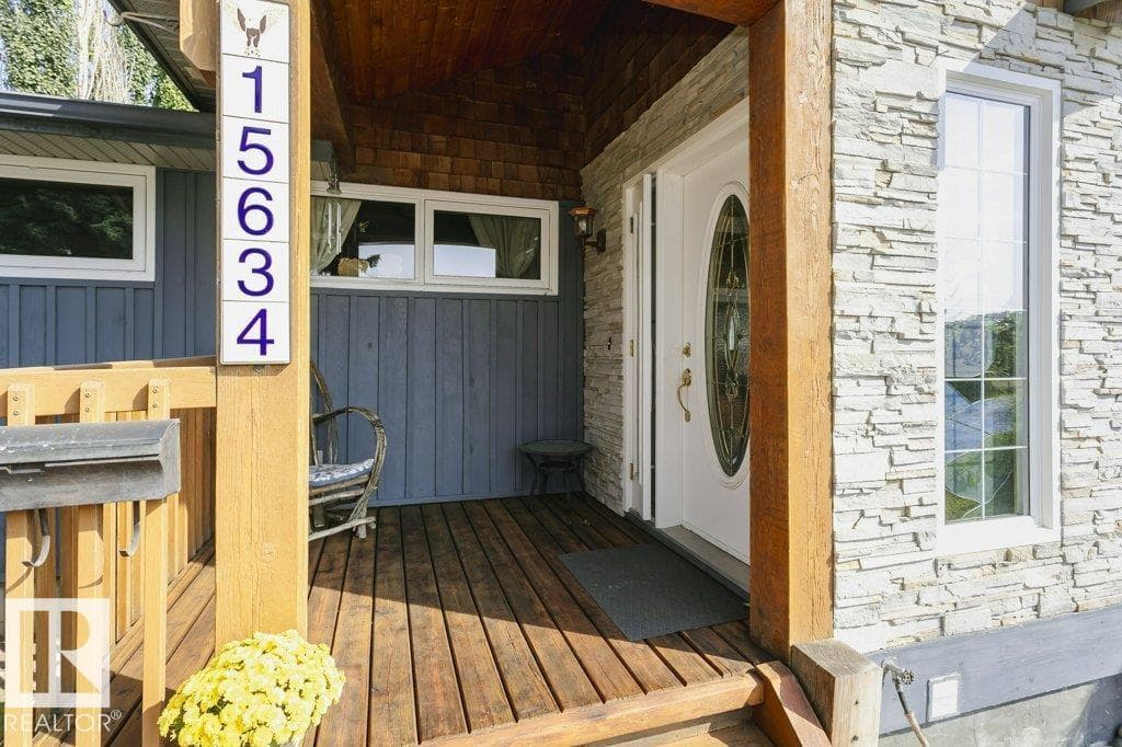 15634 81 AV NW — photo 3