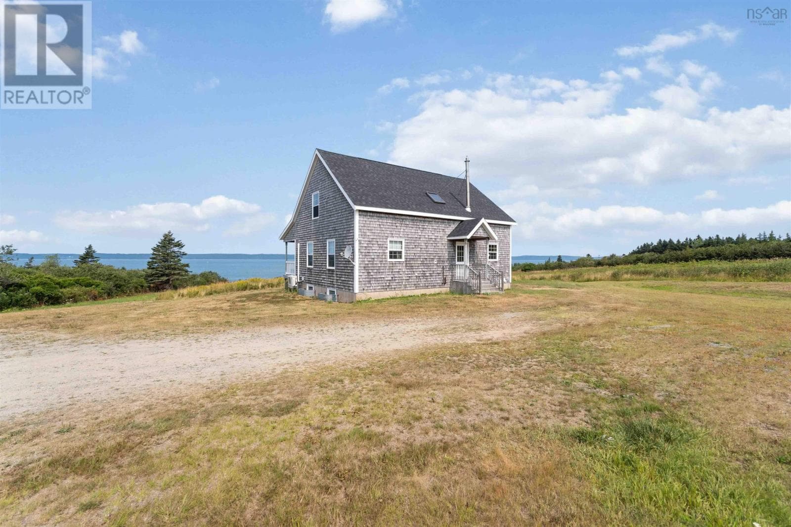 885 Fort Point Road photo 4