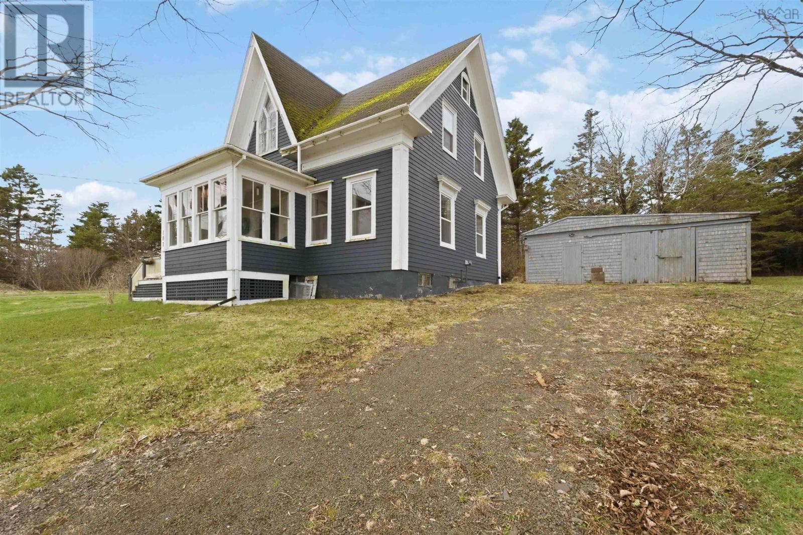 187 Water Street photo 4