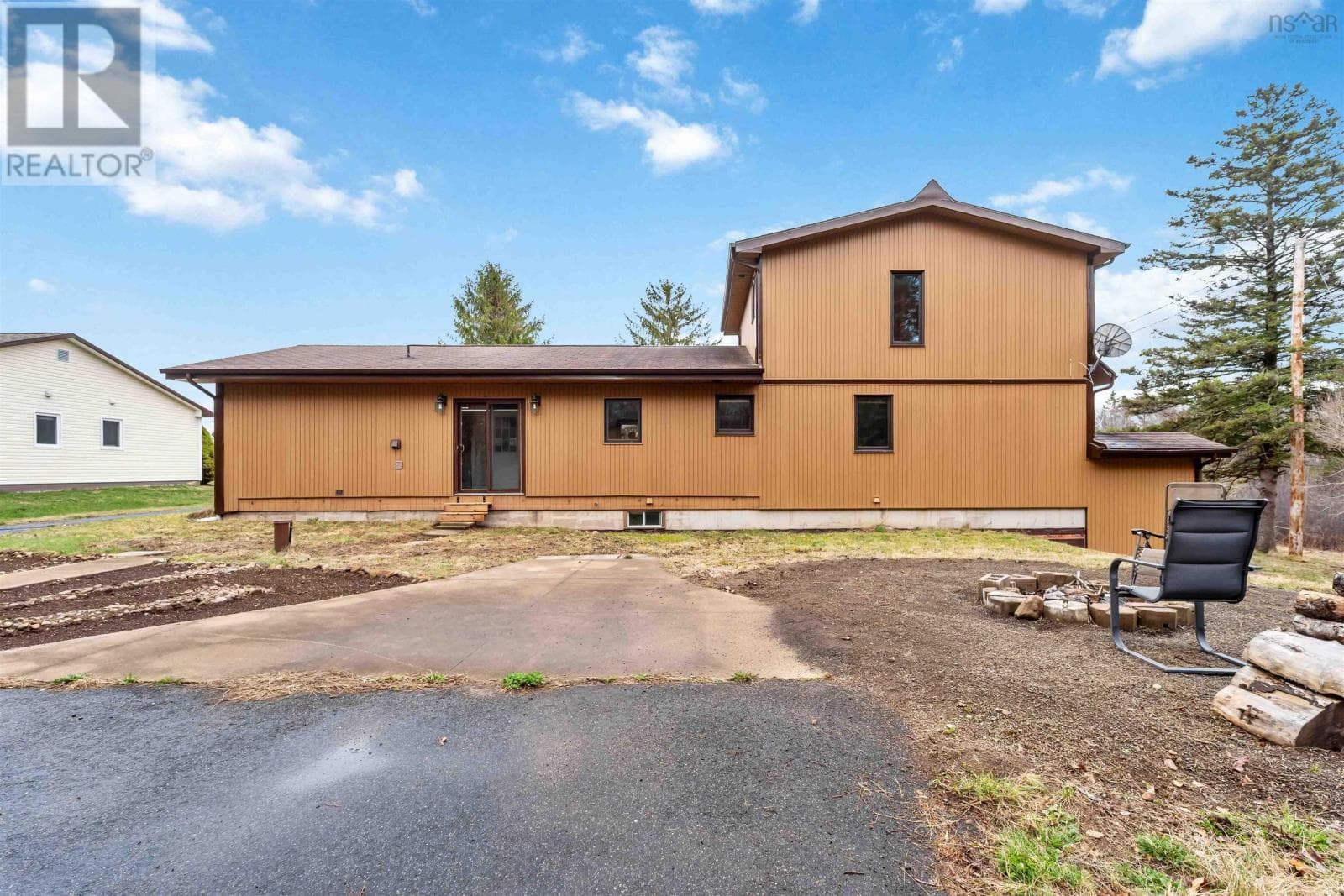 44 Bluenose Drive photo 5