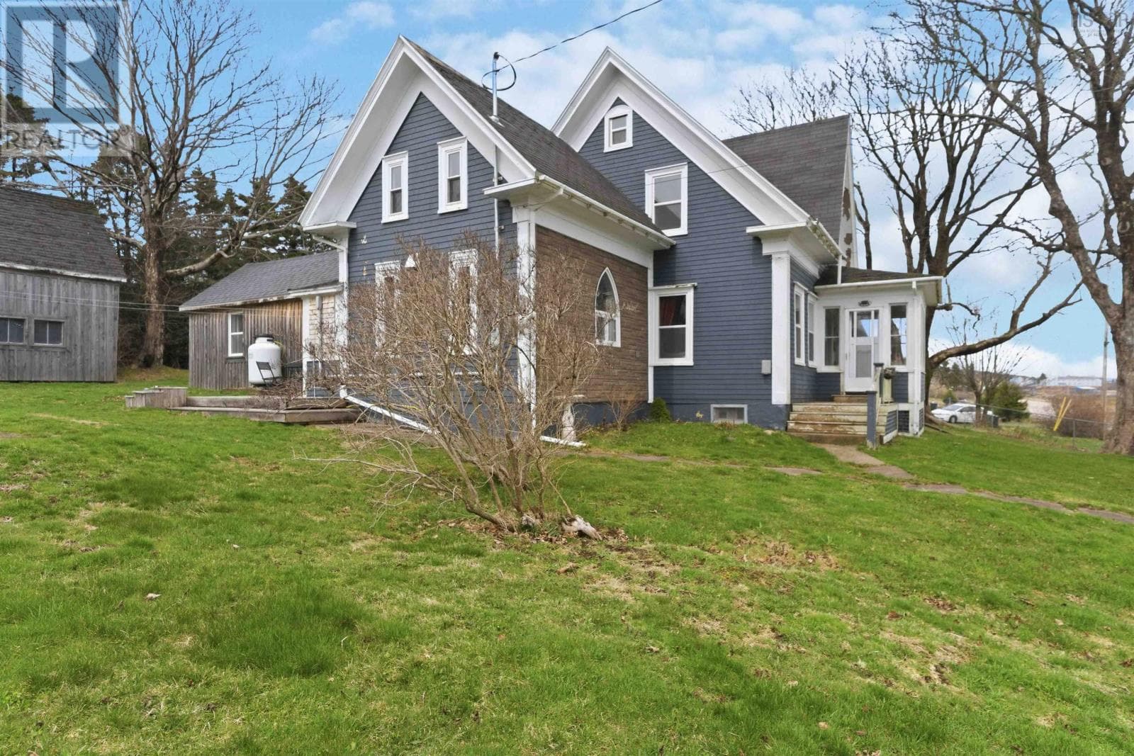 187 Water Street photo 2