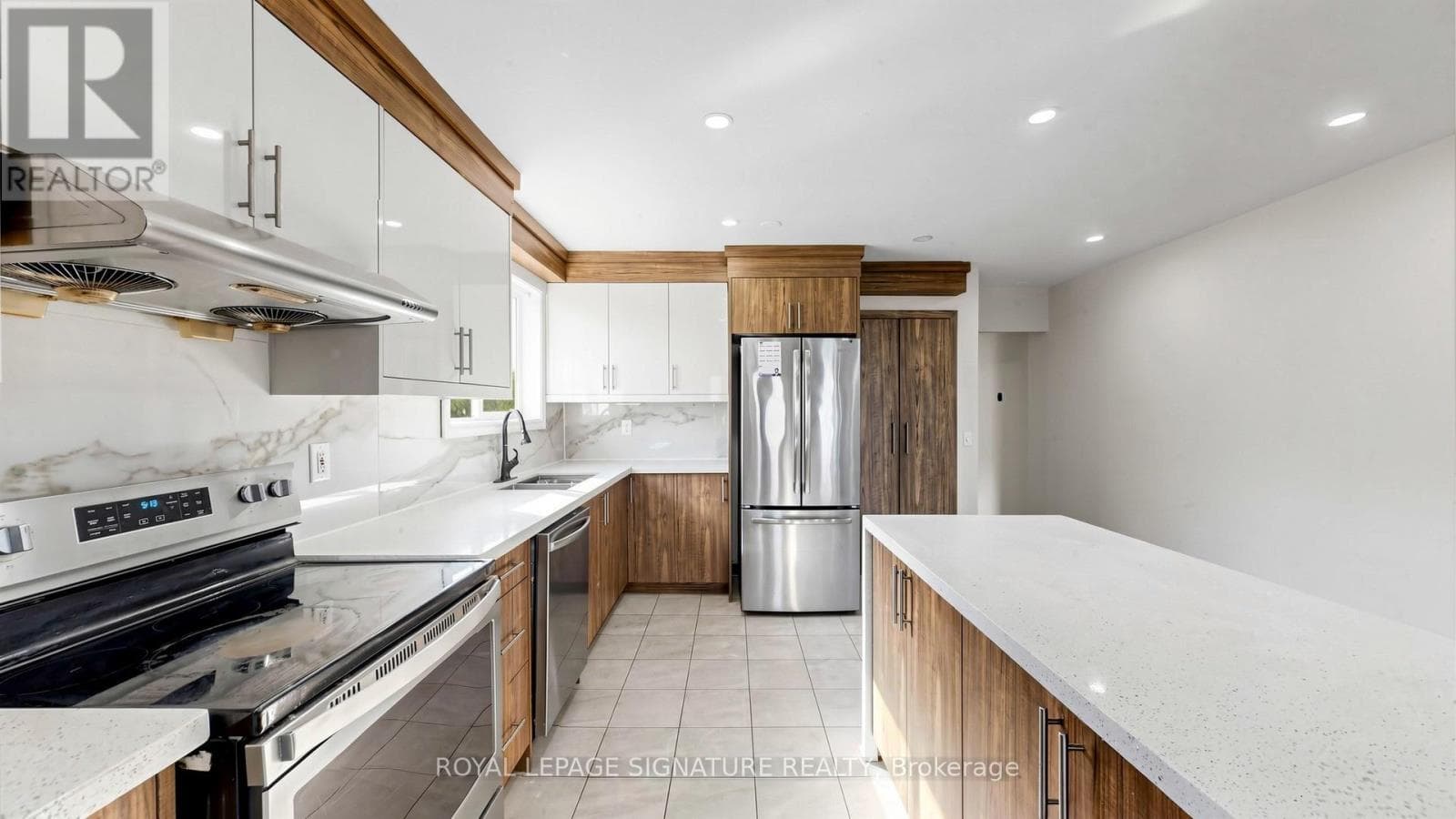 15 GAINSBOROUGH ROAD photo 3