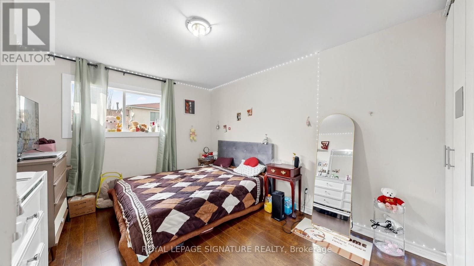 15 GAINSBOROUGH ROAD photo 4