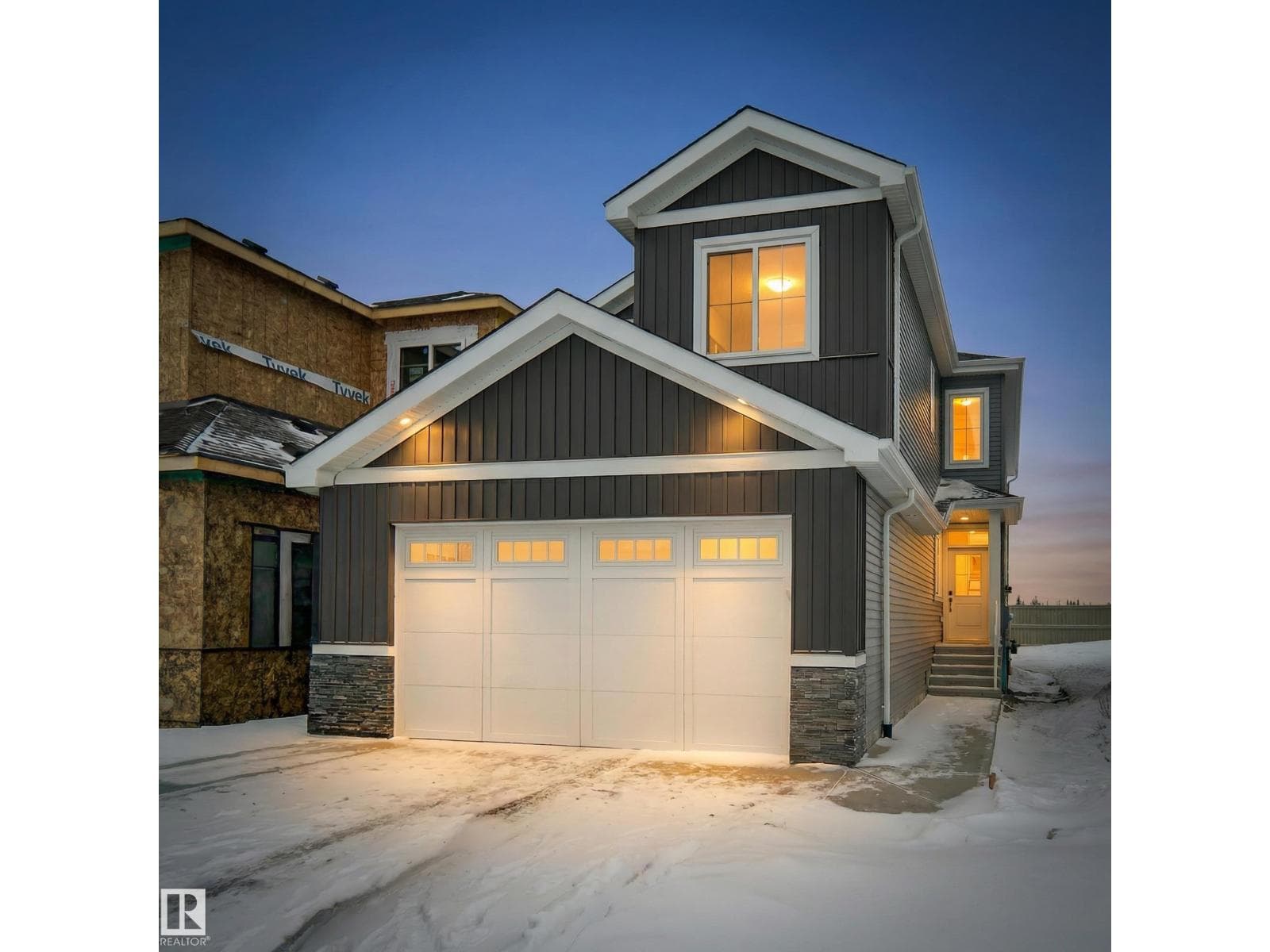 4 bed 3 bath single family at 803 30 AV NW — $649,900