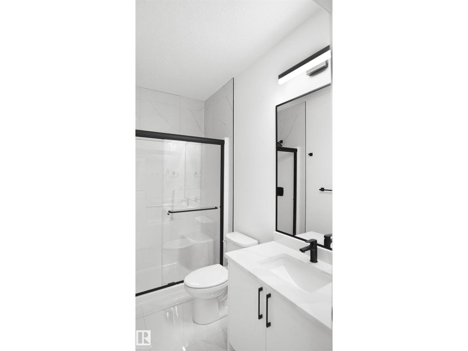 803 30 AV NW photo 5