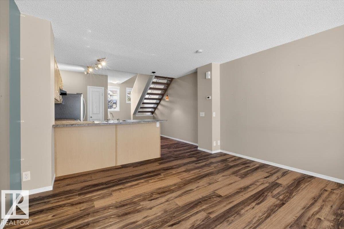 #130 5604 199 ST NW — photo 5