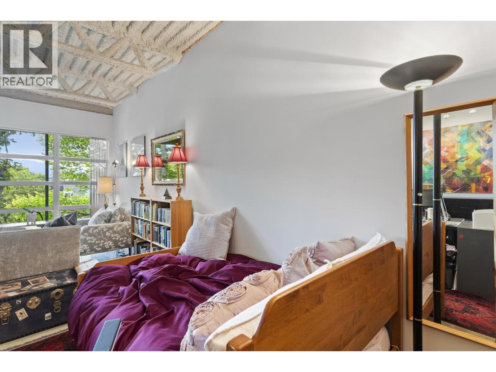 office at 424 350 E 2ND AVENUE — $689,900