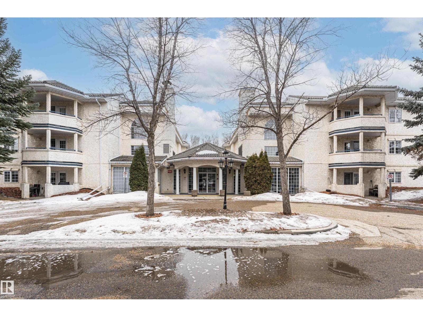 #101 45 GERVAIS RD NW — photo 3
