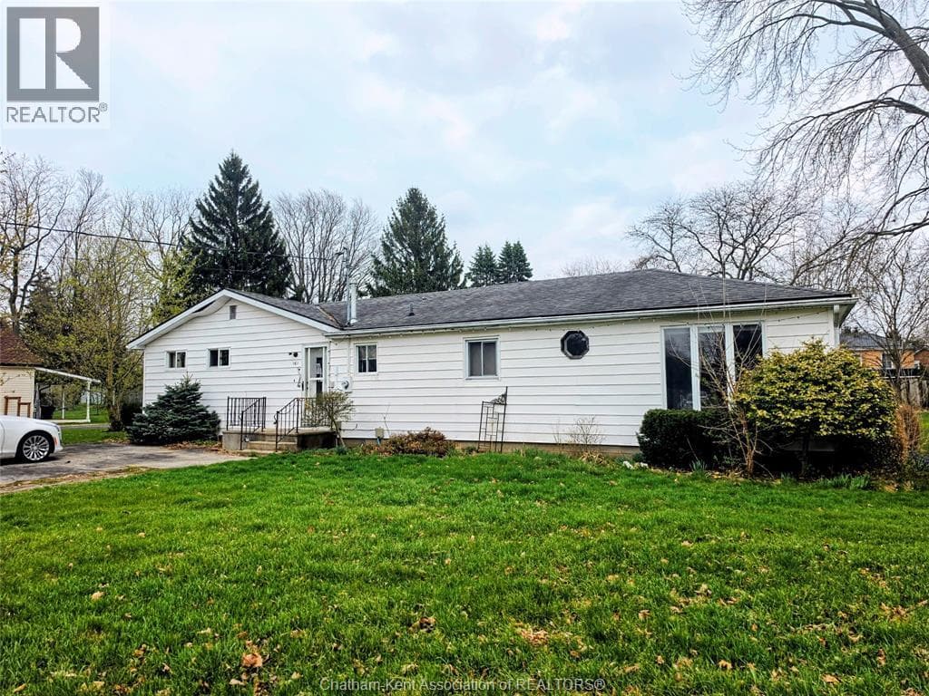 161 WALNUT STREET photo 2