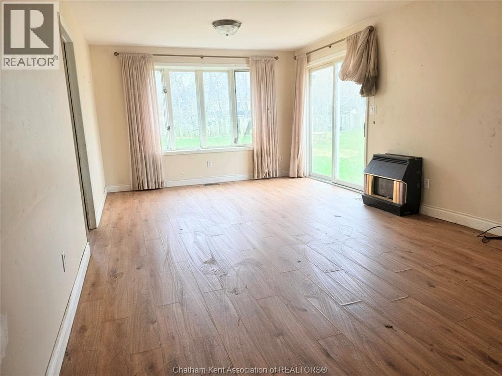 161 WALNUT STREET photo 5