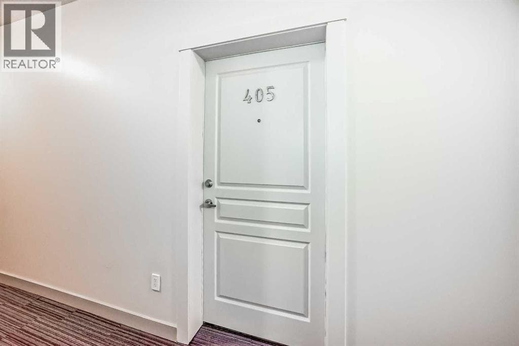 405, 2300 Evanston Square photo 4